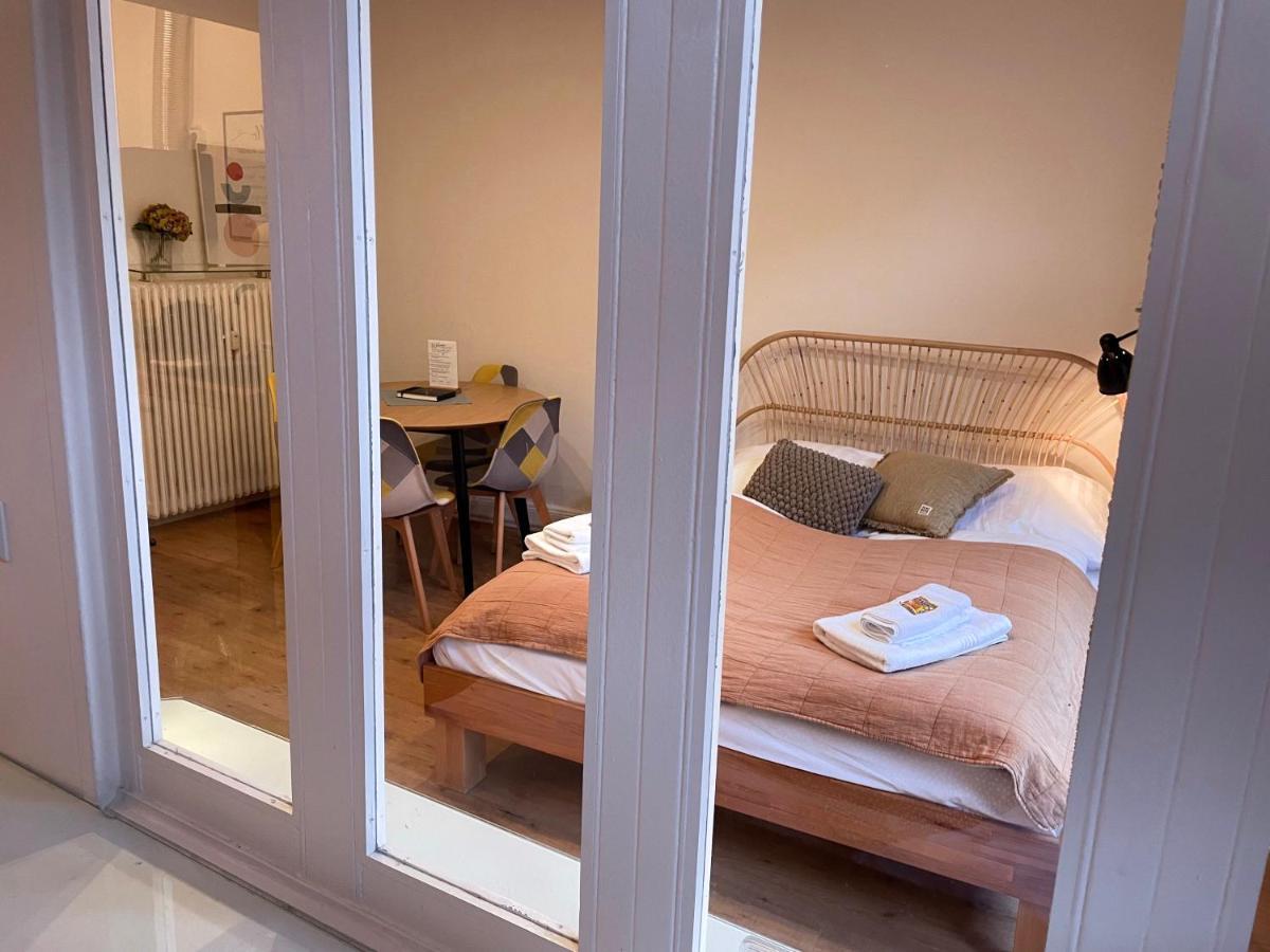 Living Apartment *